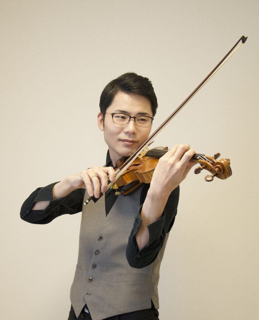 はじめまして。ヴァイオリニストの松村宏樹です